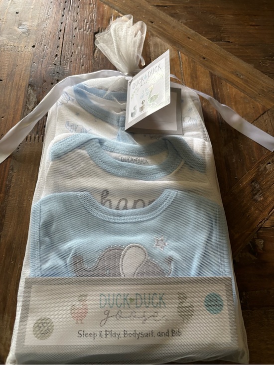 Duck Duck Goose Other - Duck Duck Goose Baby Light Blue Sleep & Play, Body Suit and Bib Gift Set 0-3 M